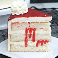分层血腥的吸血鬼蛋糕食谱