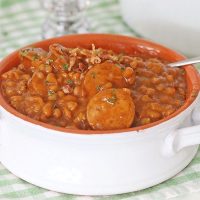 Crock-pot Kielbasa香肠和豆类