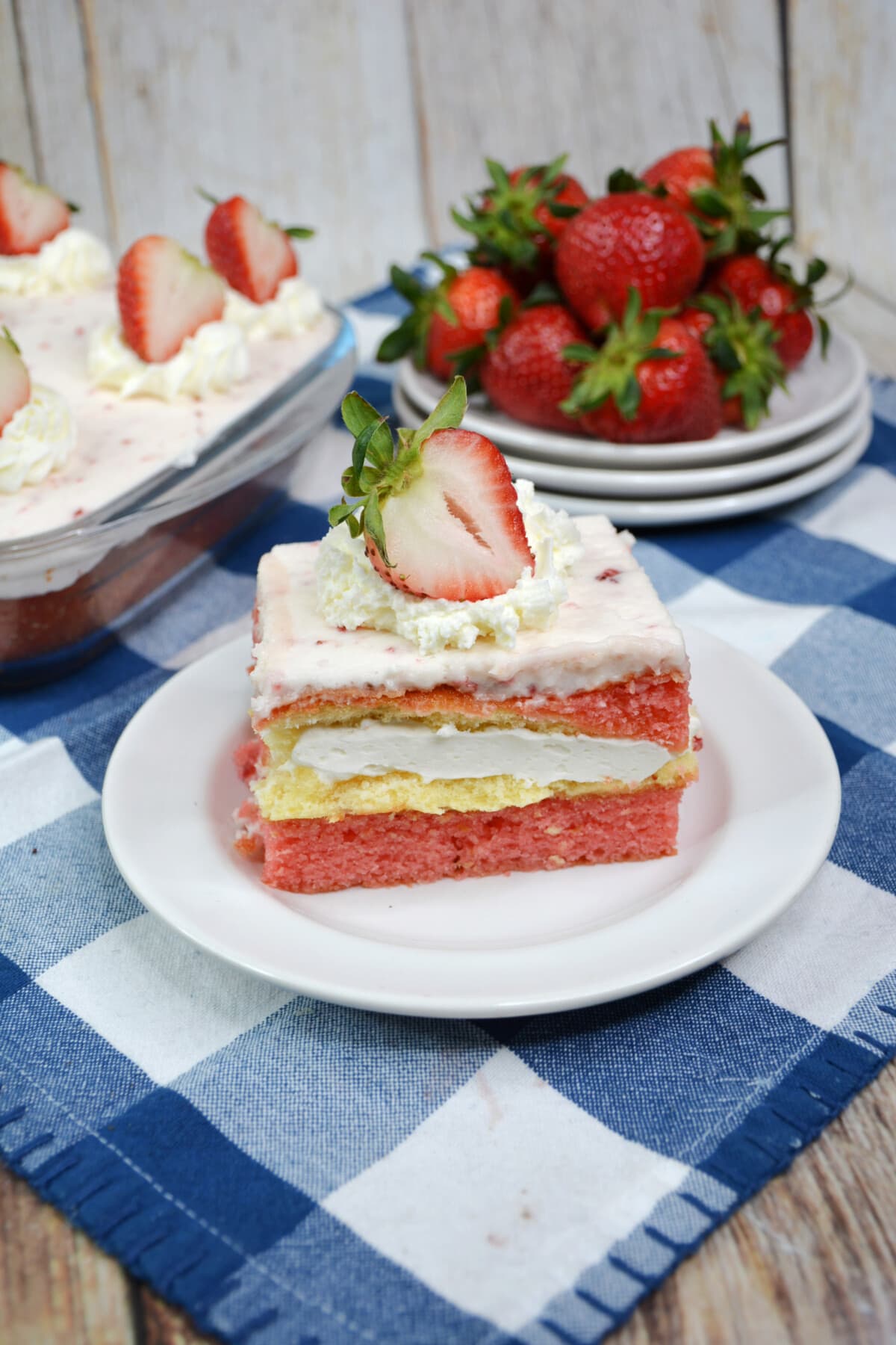 草莓twinkie蛋糕的顶部GydF4y2Ba